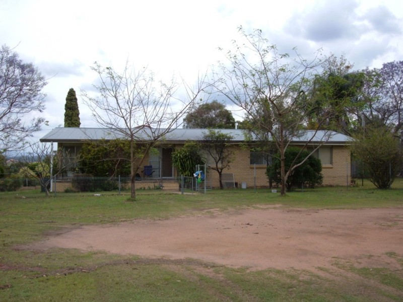 6 Stubbersfeild Street, Gatton QLD 4343