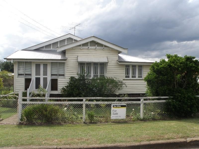 9 Wiggins Street, Gatton QLD 4343