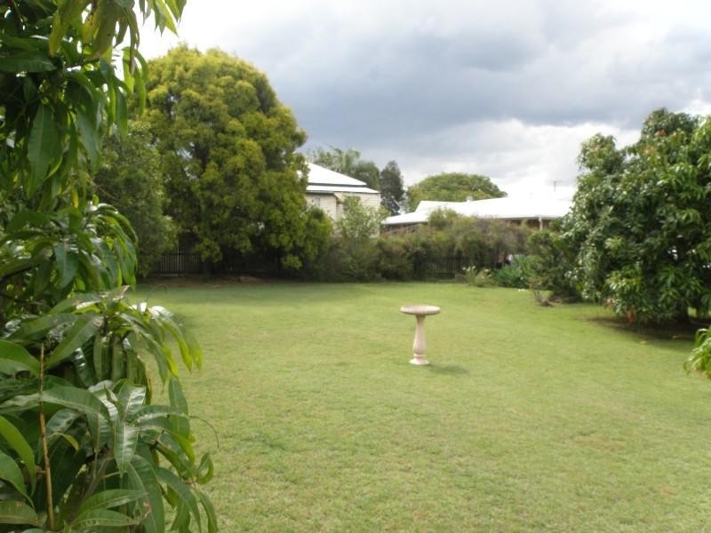 9 Wiggins Street, Gatton QLD 4343