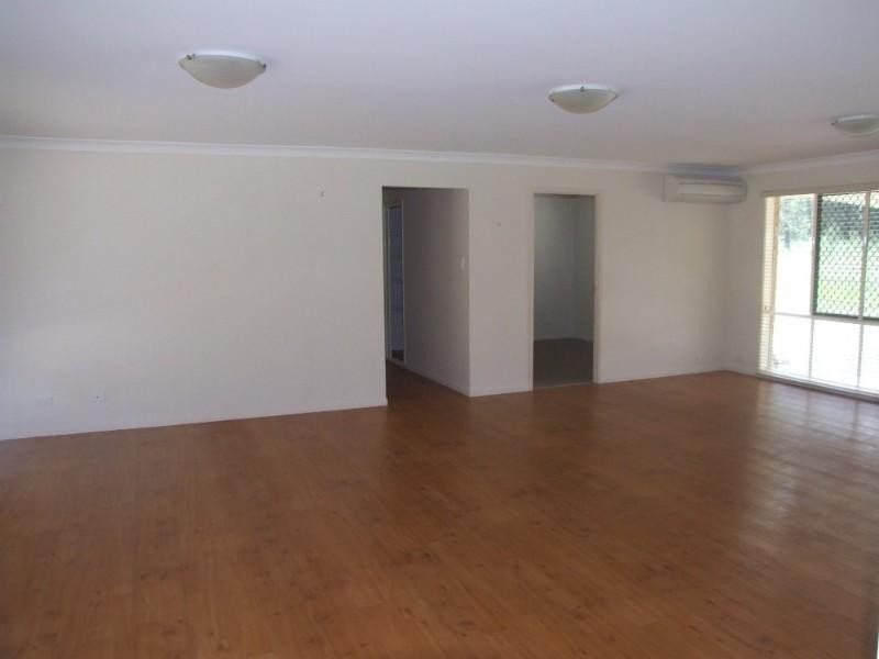 Kensington Grove QLD 4341