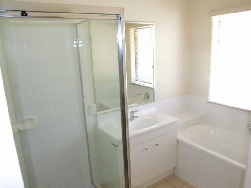 Kensington Grove QLD 4341