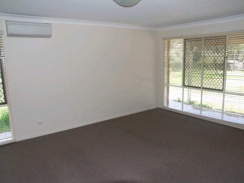 Kensington Grove QLD 4341