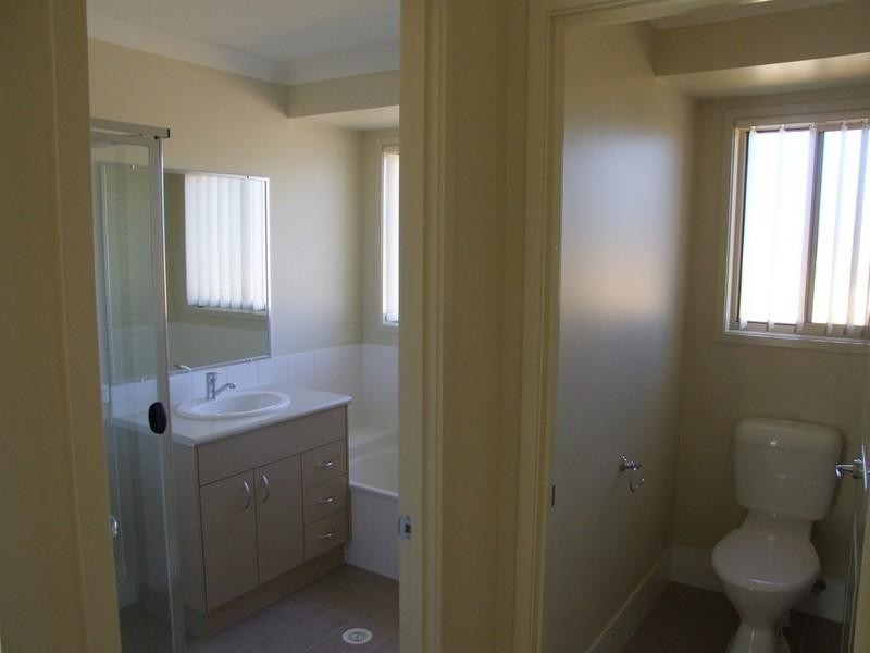Adare QLD 4343
