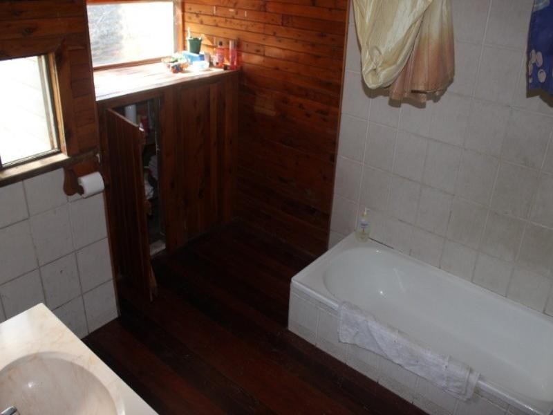 Lockyer Waters QLD 4311