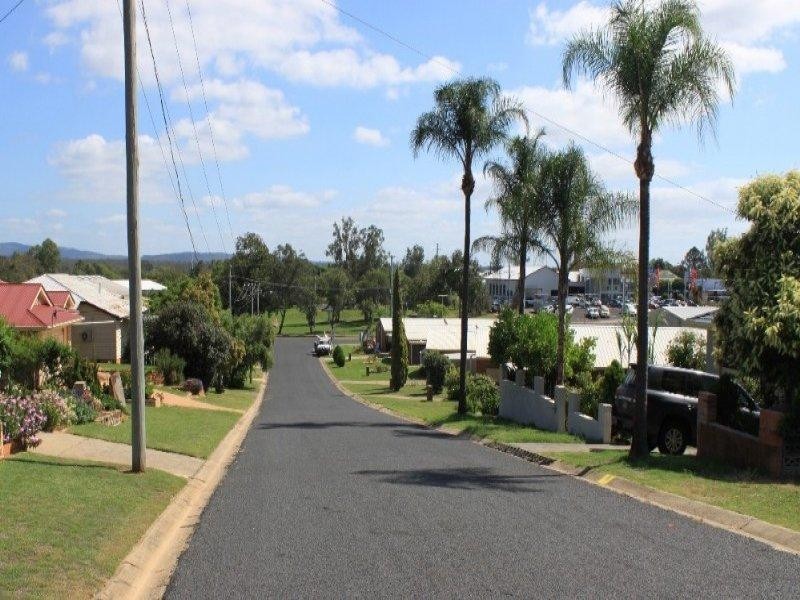 81 Railway Street, Gatton QLD 4343