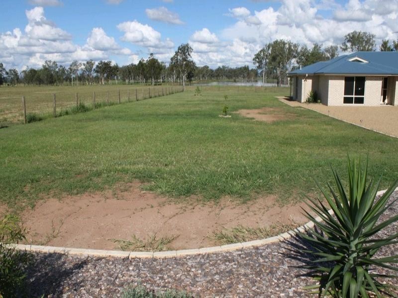 Lake Clarendon QLD 4343