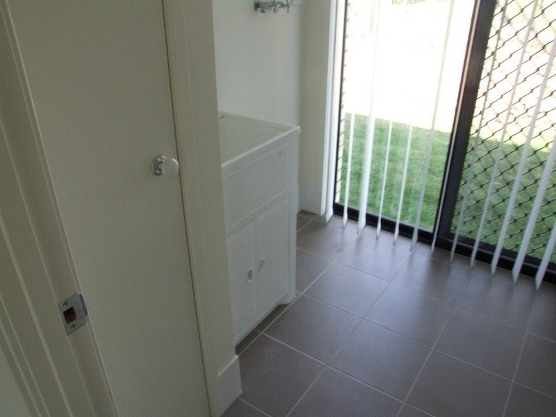 Adare QLD 4343