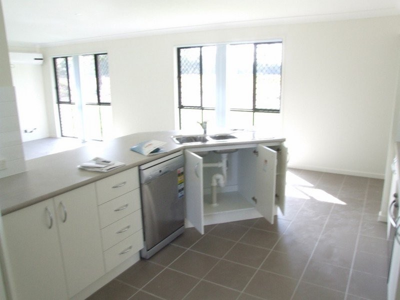 Adare QLD 4343