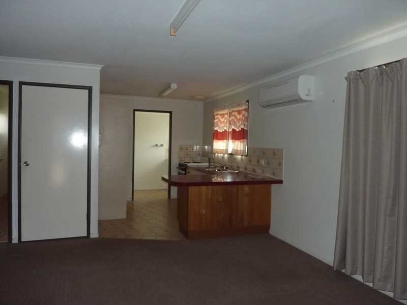 2/52 Hennessy Street, Gatton QLD 4343