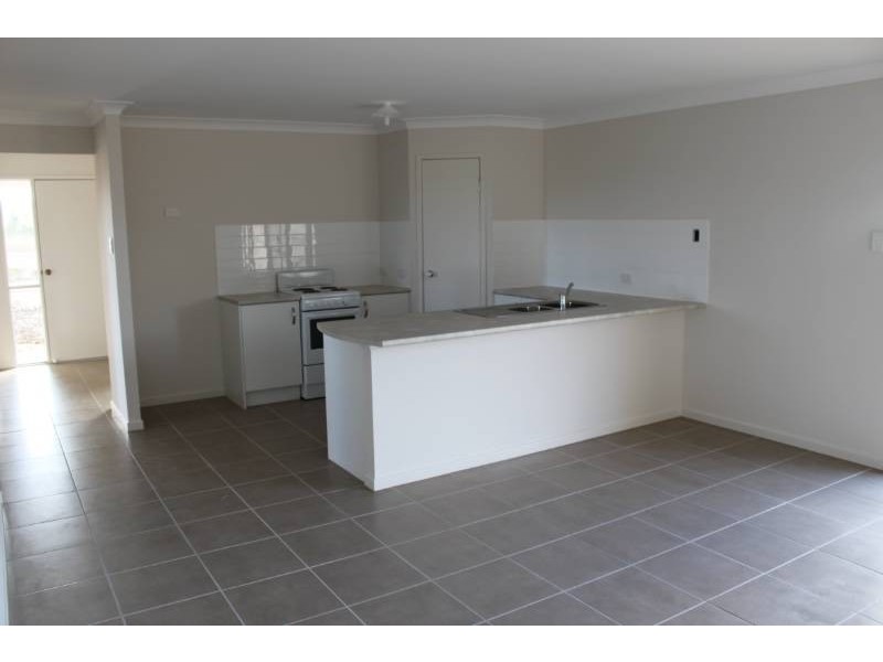 11 Railway Street, Grantham QLD 4347