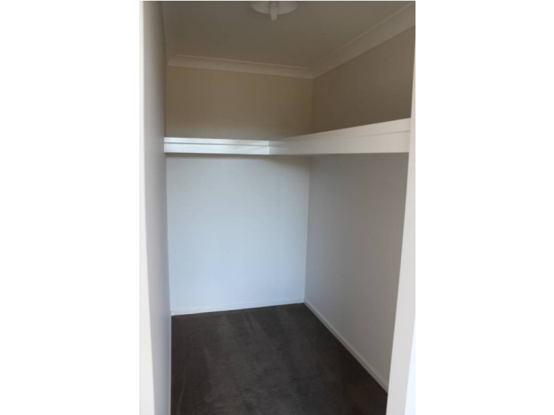 11 Railway Street, Grantham QLD 4347