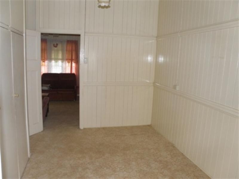 9 Wiggins Street, Gatton QLD 4343