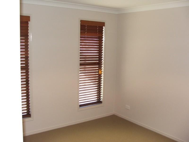 27 Raymont Crescent, Gatton QLD 4343