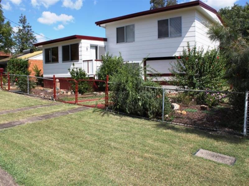 7 Douglas Avenue, Laidley QLD 4341