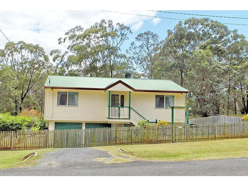 33 Hume Street, Russell Island QLD 4184