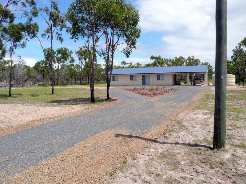 33 Ranch Park Drive, Pacific Haven QLD 4659