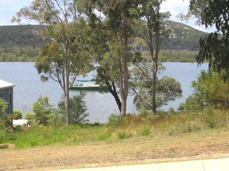 103 Wahine Drive, Russell Island QLD 4184