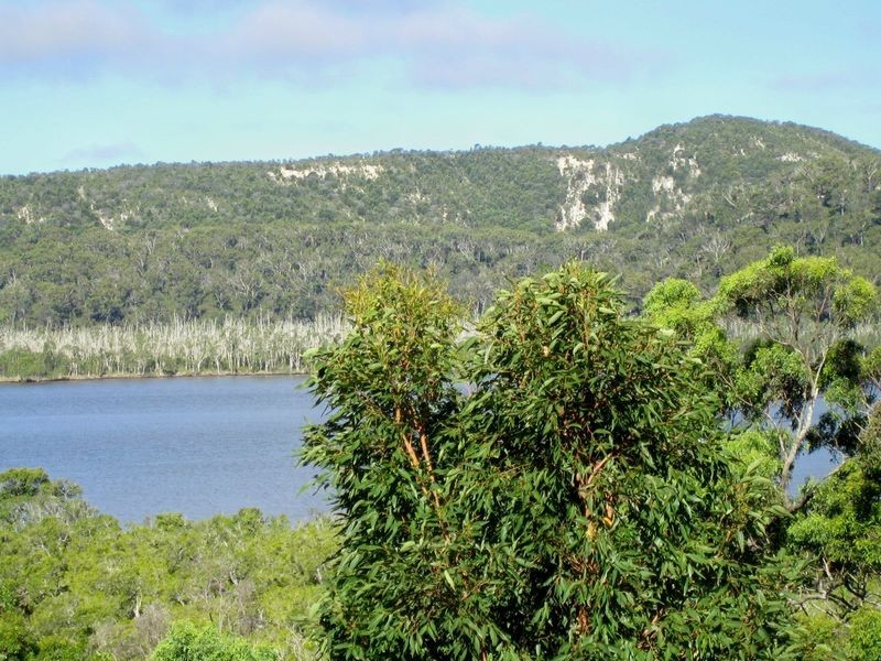 10 Leichhardt Terrace, Russell Island QLD 4184