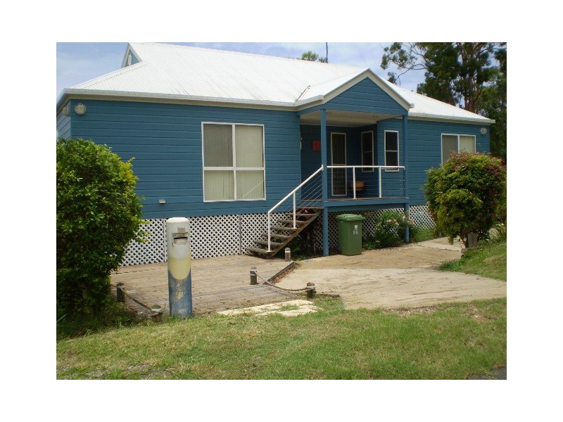 99 Wahine Drive, Russell Island QLD 4184