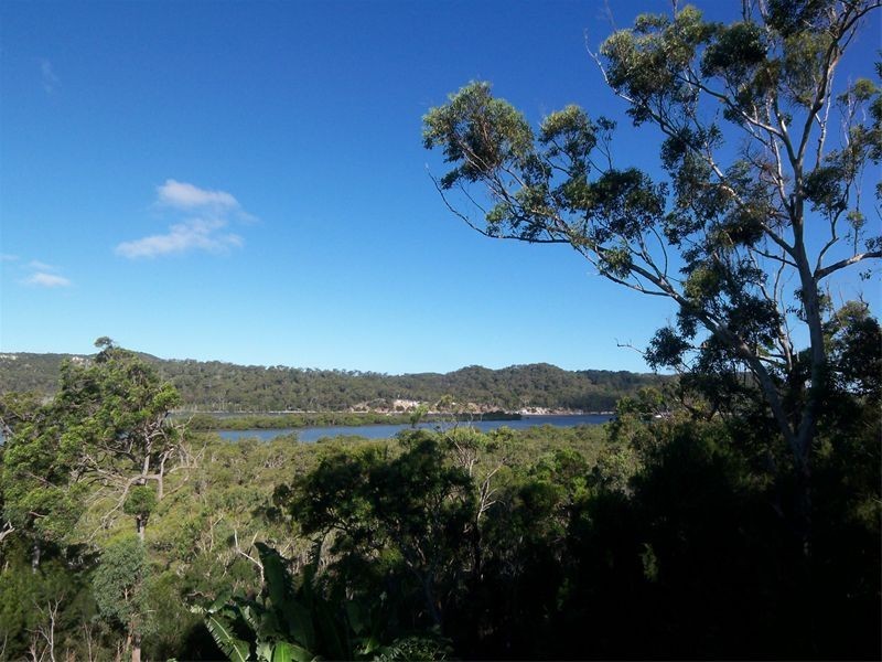 6 Leichhardt Terrace, Russell Island QLD 4184