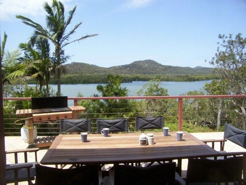50 Oasis Drive, Russell Island QLD 4184