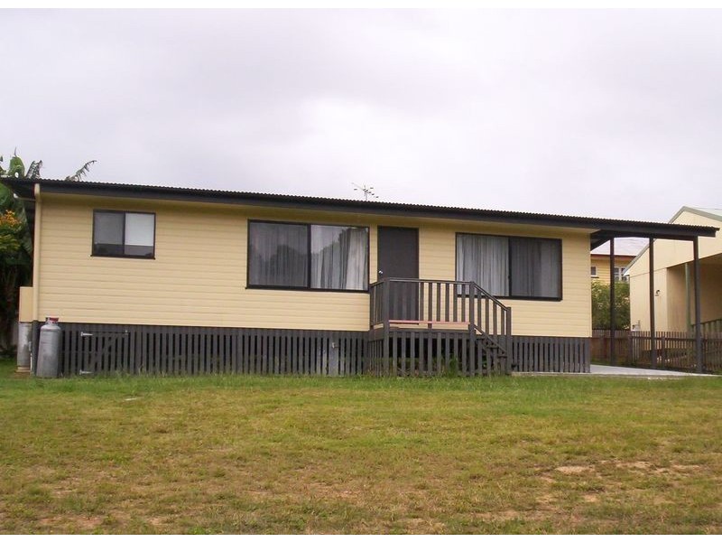 16 Amber Street, Russell Island QLD 4184