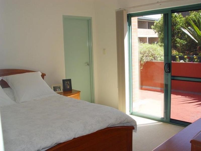 1/3 Devlin Street, Ryde NSW 2112