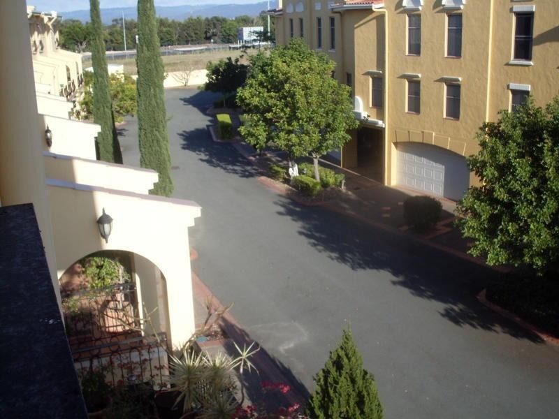 4/14 Pendraat Parade, Hope Island QLD 4212