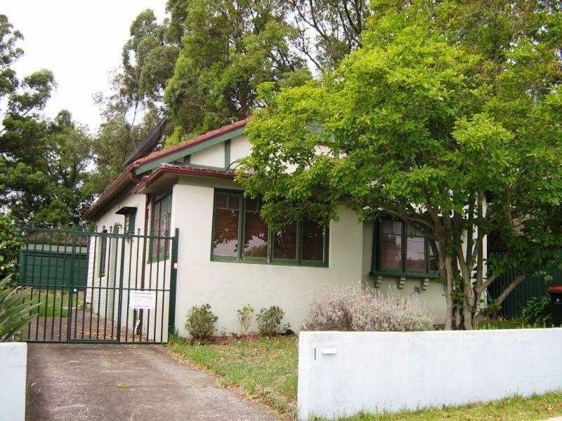 1 Macpherson, Meadowbank NSW 2114