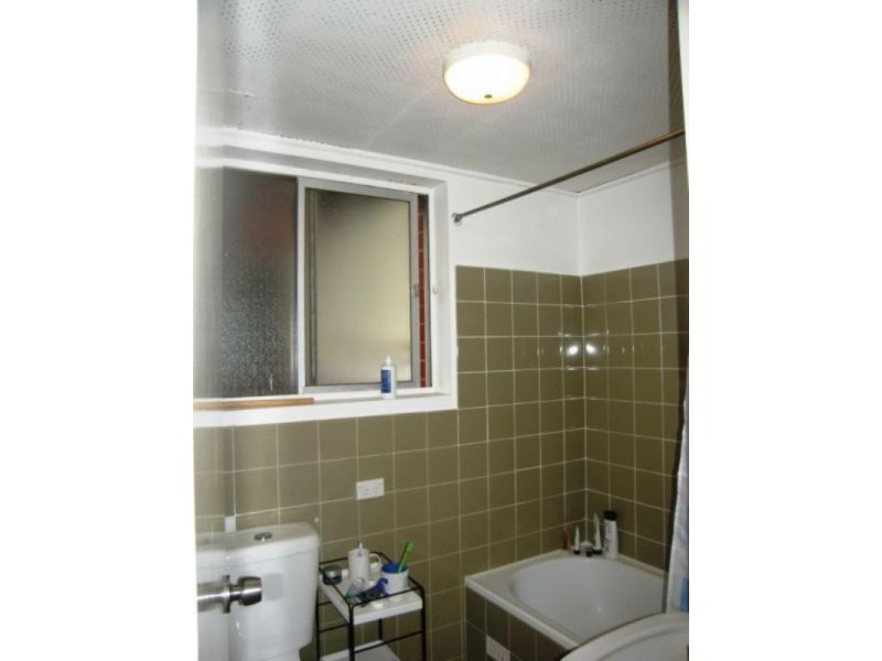 8/10 Bank Street, Meadowbank NSW 2114