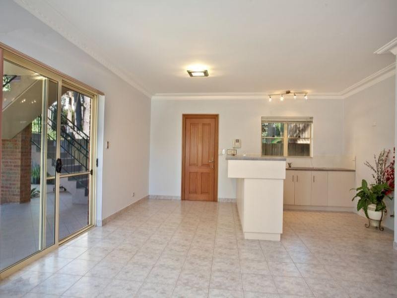 2 Gladstone Avenue, Ryde NSW 2112