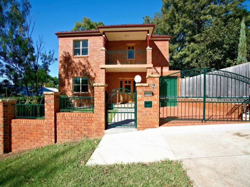 2 Gladstone Avenue, Ryde NSW 2112