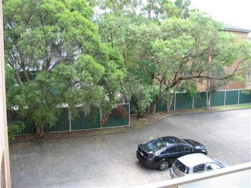 17/8-10 Lane Cove Road, Ryde NSW 2112