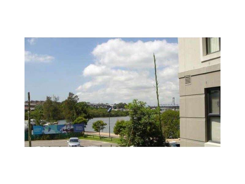 13/143 Bowden Street, Meadowbank NSW 2114