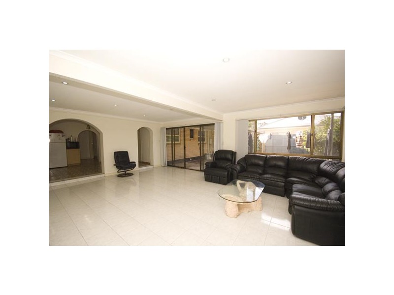 18 Wicklow Street, Salisbury Downs SA 5108