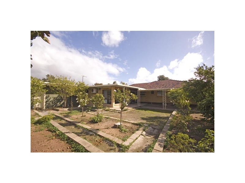 18 Wicklow Street, Salisbury Downs SA 5108