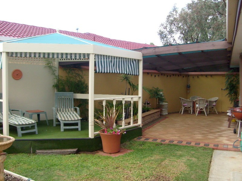 9 Camelot Drive, Paralowie SA 5108