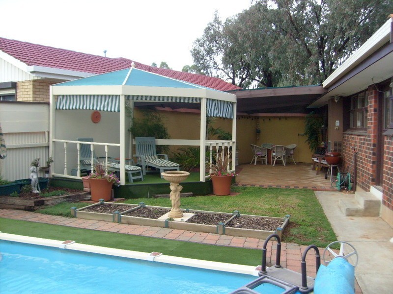 9 Camelot Drive, Paralowie SA 5108