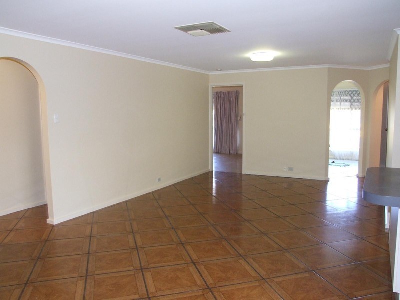 21 Shirley Avenue, Parafield Gardens SA 5107