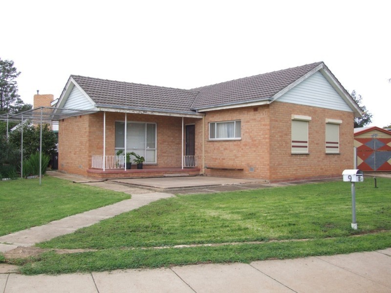 9 Jarvis Road, Elizabeth Vale SA 5112