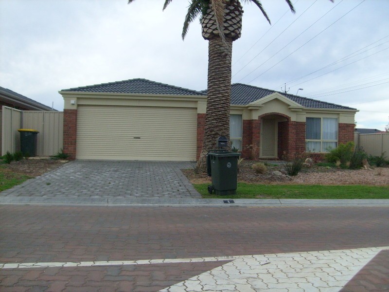 1 Kingborn Road, Parafield Gardens SA 5107