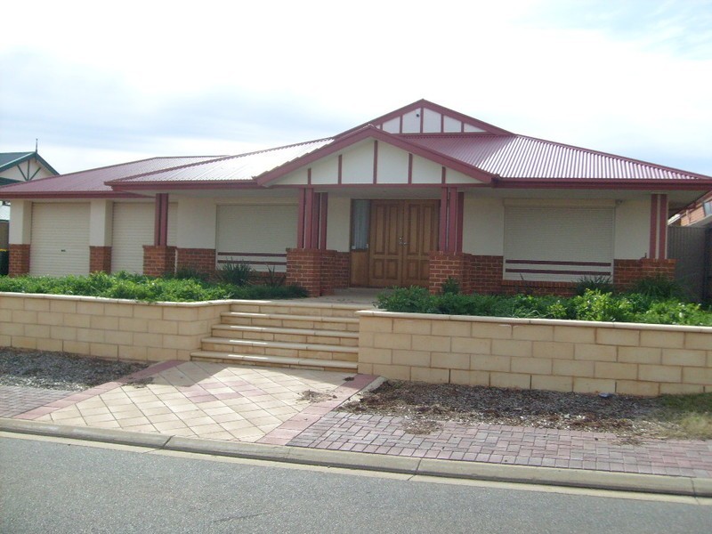 21 Falcon Crescent, Blakeview SA 5114