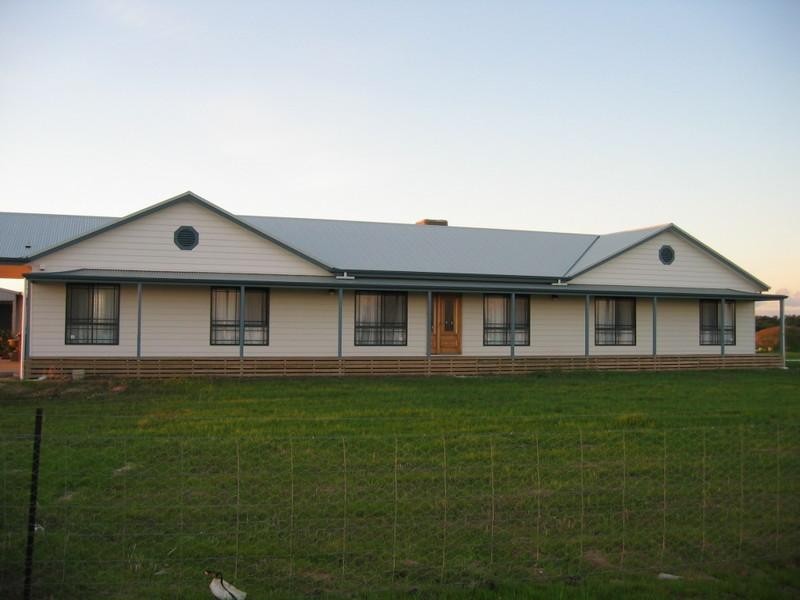 5 Sevastine Court, Lewiston SA 5501