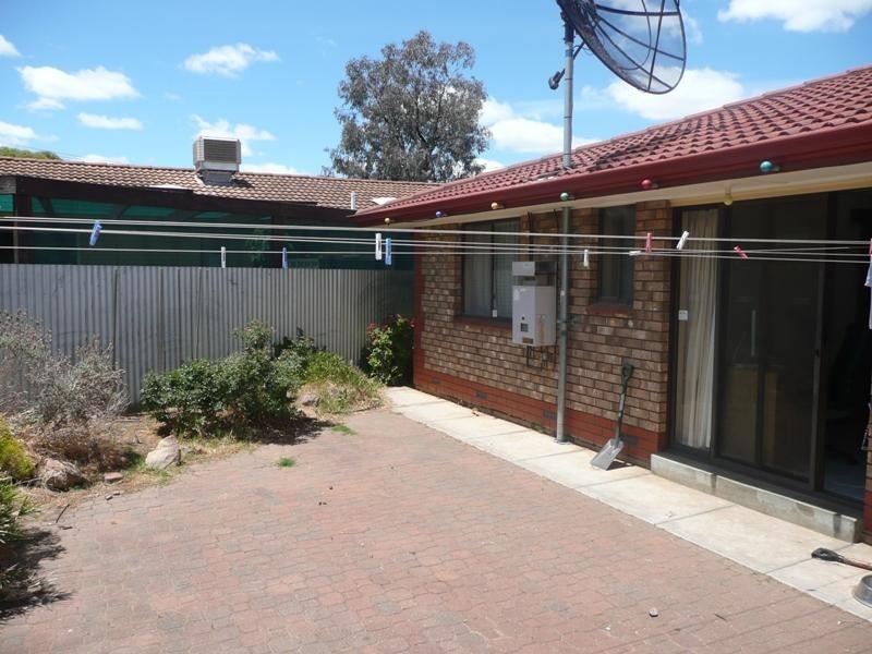 Unit 2/8 Joanne Terrace, Parafield Gardens SA 5107