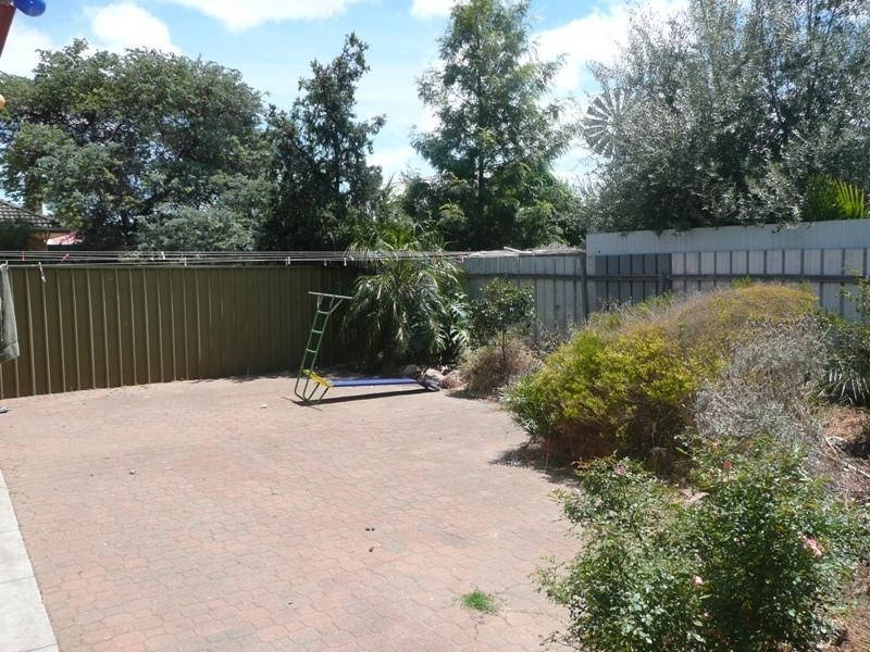 Unit 2/8 Joanne Terrace, Parafield Gardens SA 5107