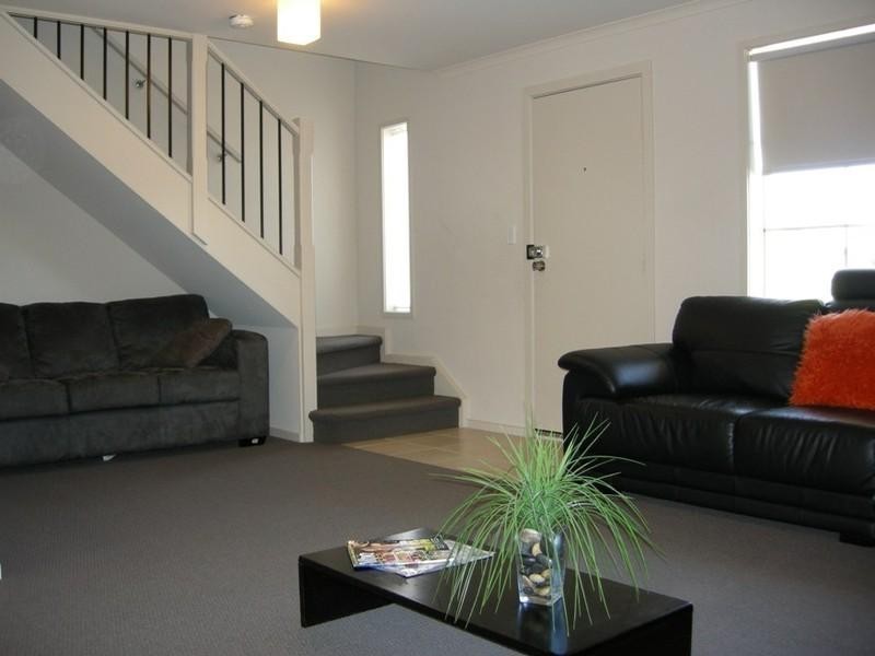 26 Hughes Court, Walkley Heights SA 5098