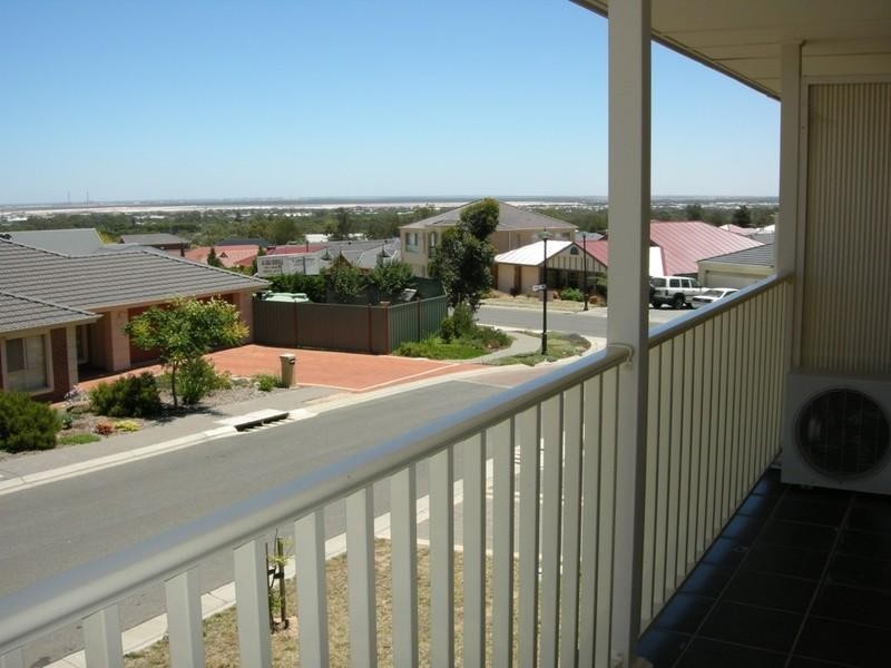 26 Hughes Court, Walkley Heights SA 5098