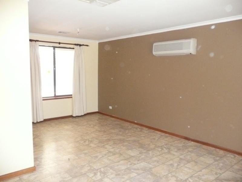 18 Raner Avenue, Parafield Gardens SA 5107