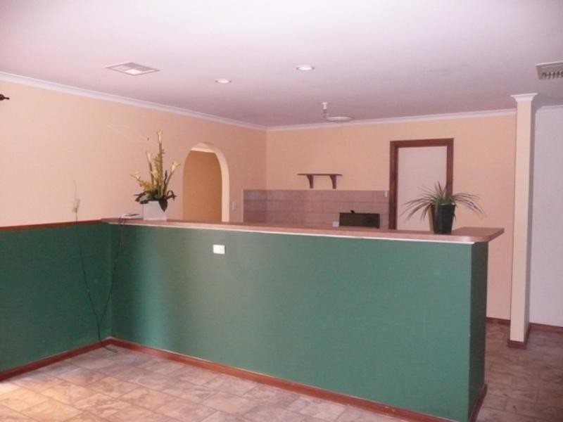 18 Raner Avenue, Parafield Gardens SA 5107