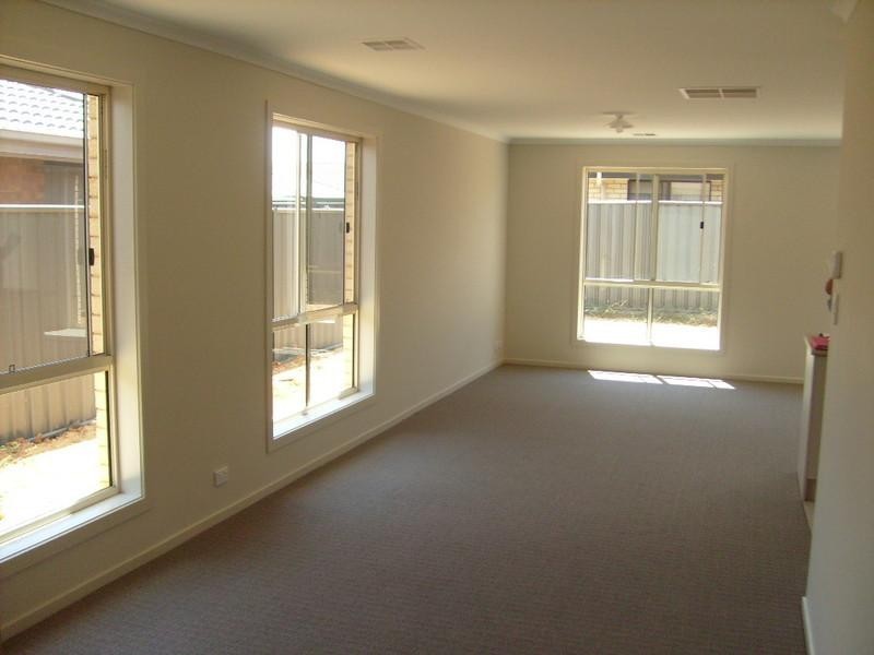 27 Jarrah Drive, Munno Para West SA 5115